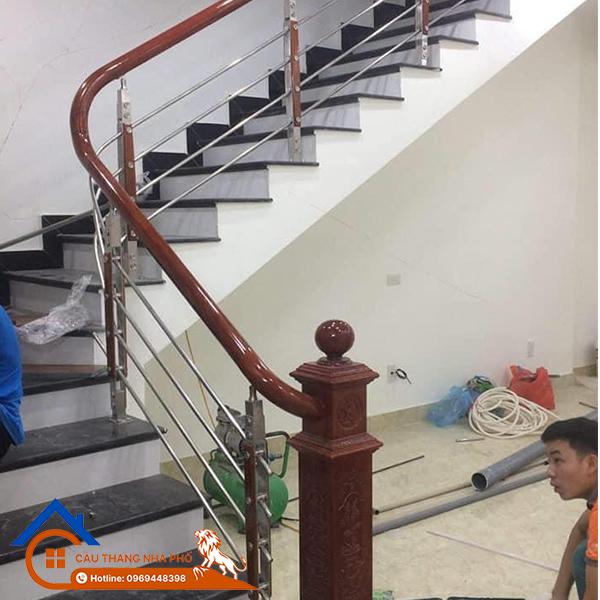 cầu thang inox (1)