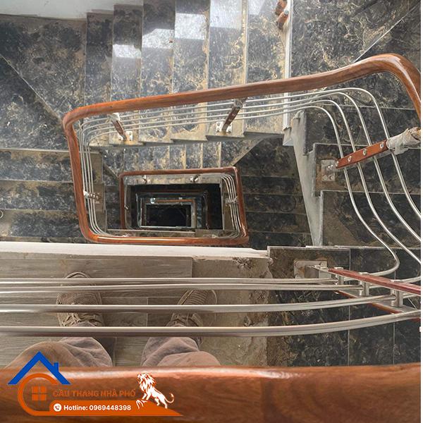 cầu thang inox (6)