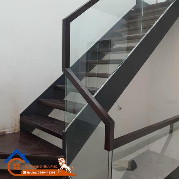 cầu thang xưong cá (1)